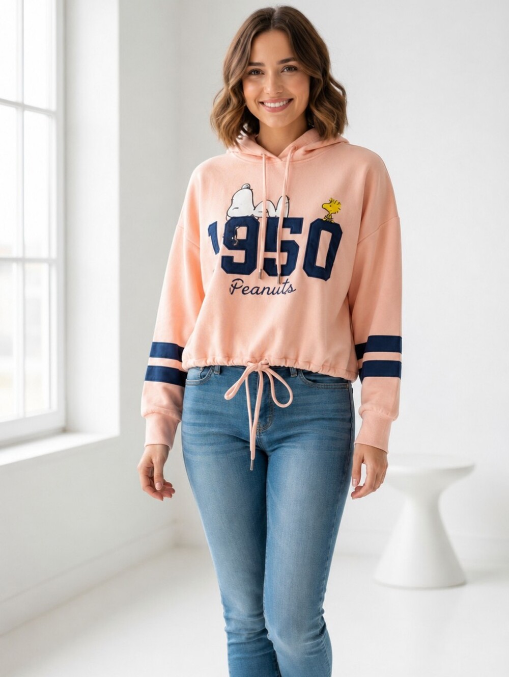 Snoopy Cropped Sweatshirt Light Orange